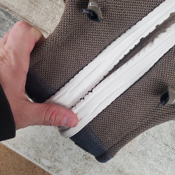 Hey Dude Wally Paisley Shoes Chocolate White Casual Walking Slip-On Shoes NWOB - Picture 9 of 15